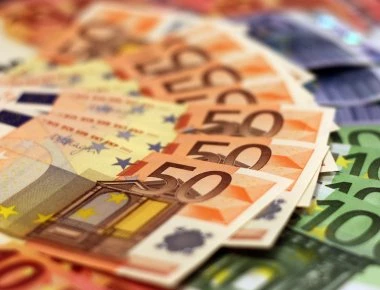 Υπερπλεόνασμα 4,5% για το 2018 καταγράφει το Γραφείο Προϋπολογισμού της Βουλής